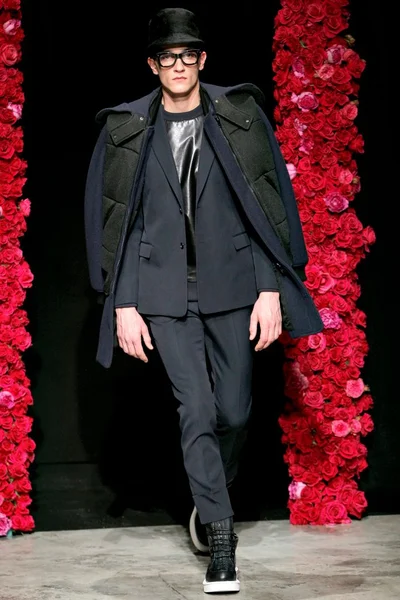 Look 27